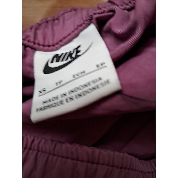 Nike Standard Fit High Rise Purple Women Skirt Size XS - Picture 8 of 8